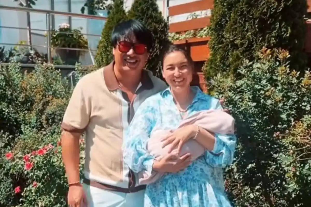 «Бүкіл елді шулатпай»: Бүркіт жары Аишаны жалғыз өзі перзентханадан шығарып алды