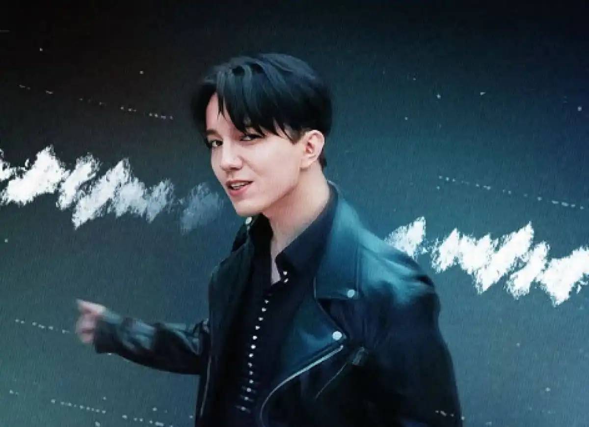 Димаш Құдайберген жаңа бейнебаянының тұсауын кесті