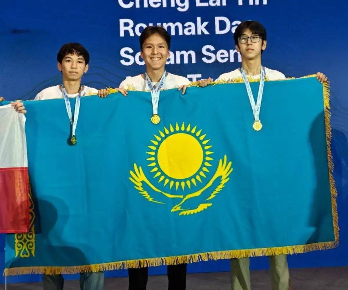 Қазақстандық оқушылар Пекинде өткен жасанды интеллект олимпиадасында рекорд орнатты