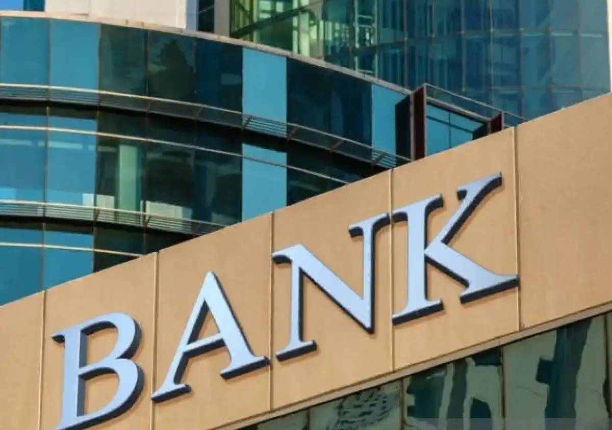 Әлеуметтік осал жандардың атына несие ресімдеу туралы жанжалды іс: банктер мәлімдеме жасады