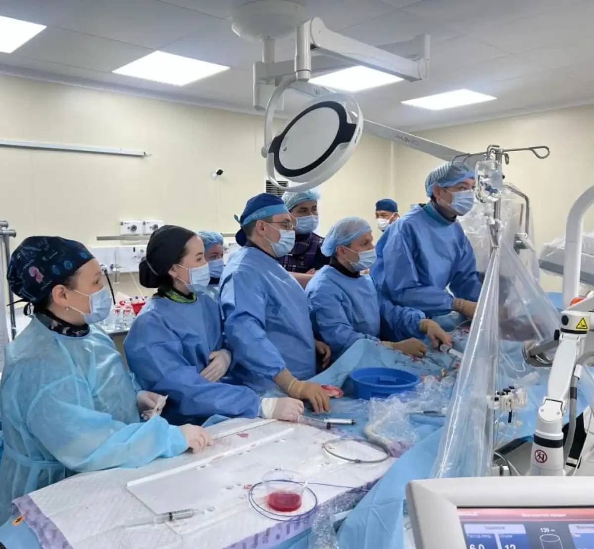 87 жастағы пациентке аорталық қақпақша сәтті алмастырылды