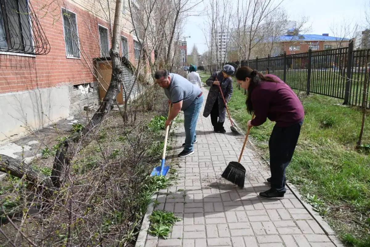 Астана тұрғындары «Таза Қазақстан» акциясына қолдау білдірді