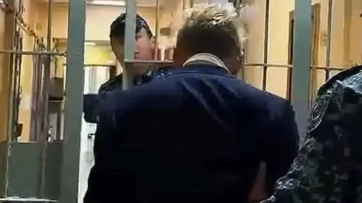 Астанада даулы видео жариялаған танымал блогер қамауға алынды