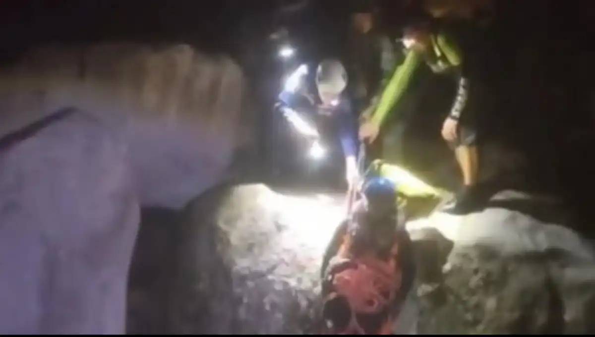 Түркістан облысының тауларында алты турист құтқарылды