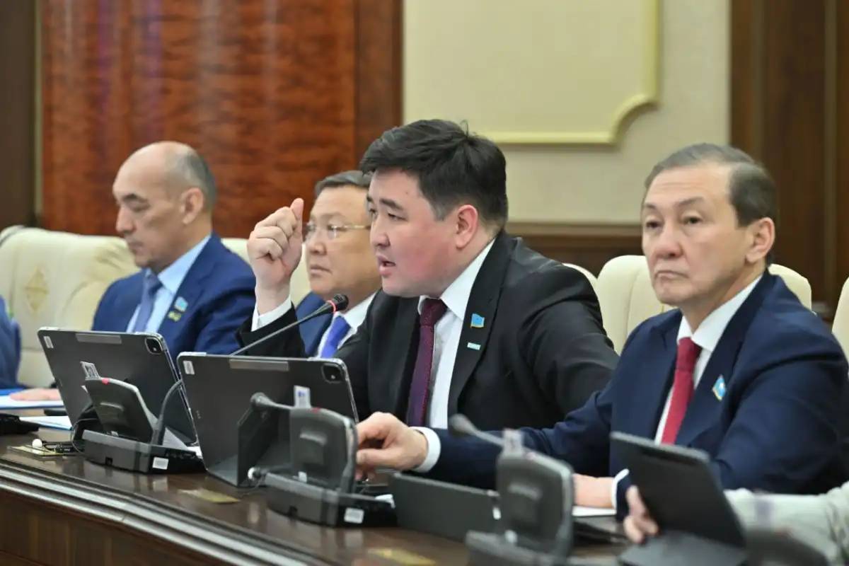 «Осынша теңге несие шықты»: депутат жеке деректер несие компанияларына қолжетімді екенін айтты