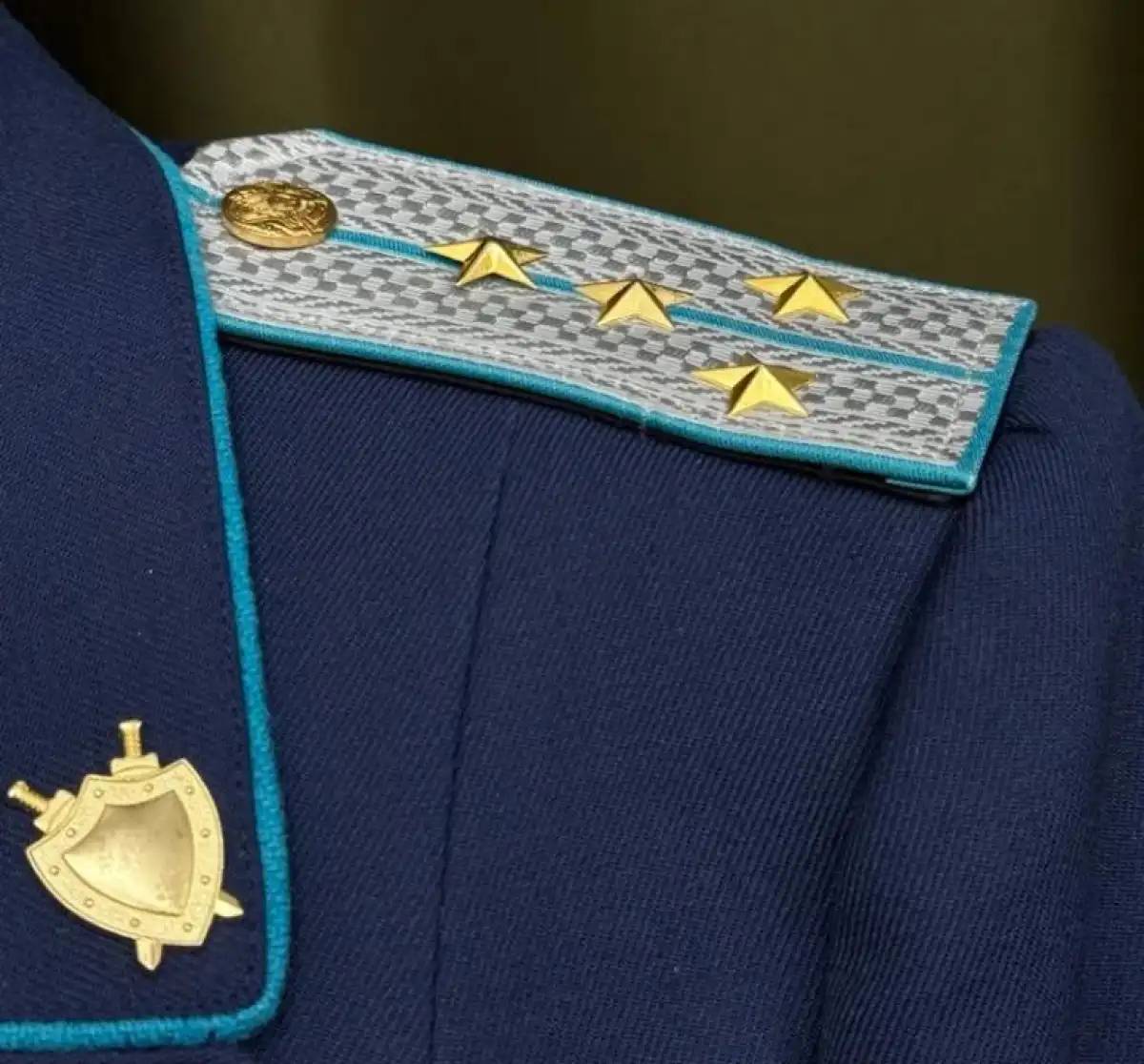 82 миллион теңге: астаналықтар арзан еден сатып аламын деп, алаяққа алданып қалды