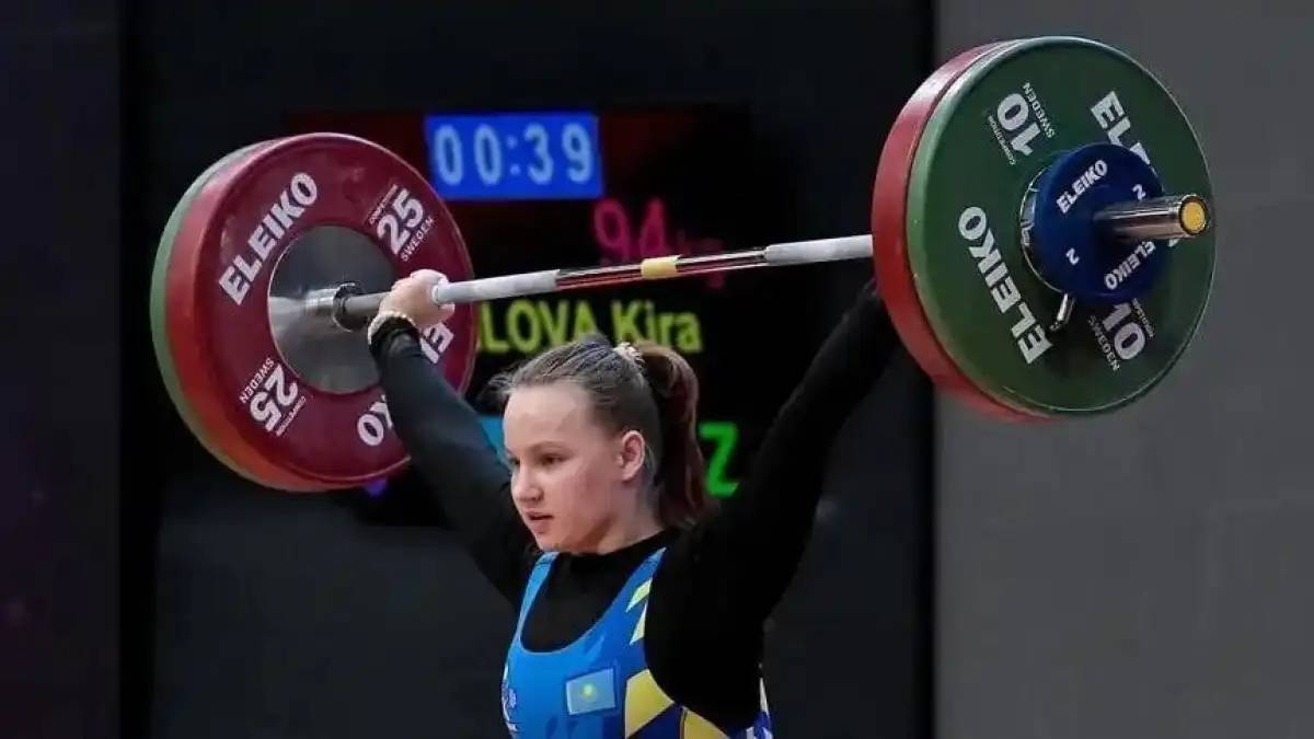 Ауыр атлетика: Кира Данилова Азия чемпионатында топ жарды