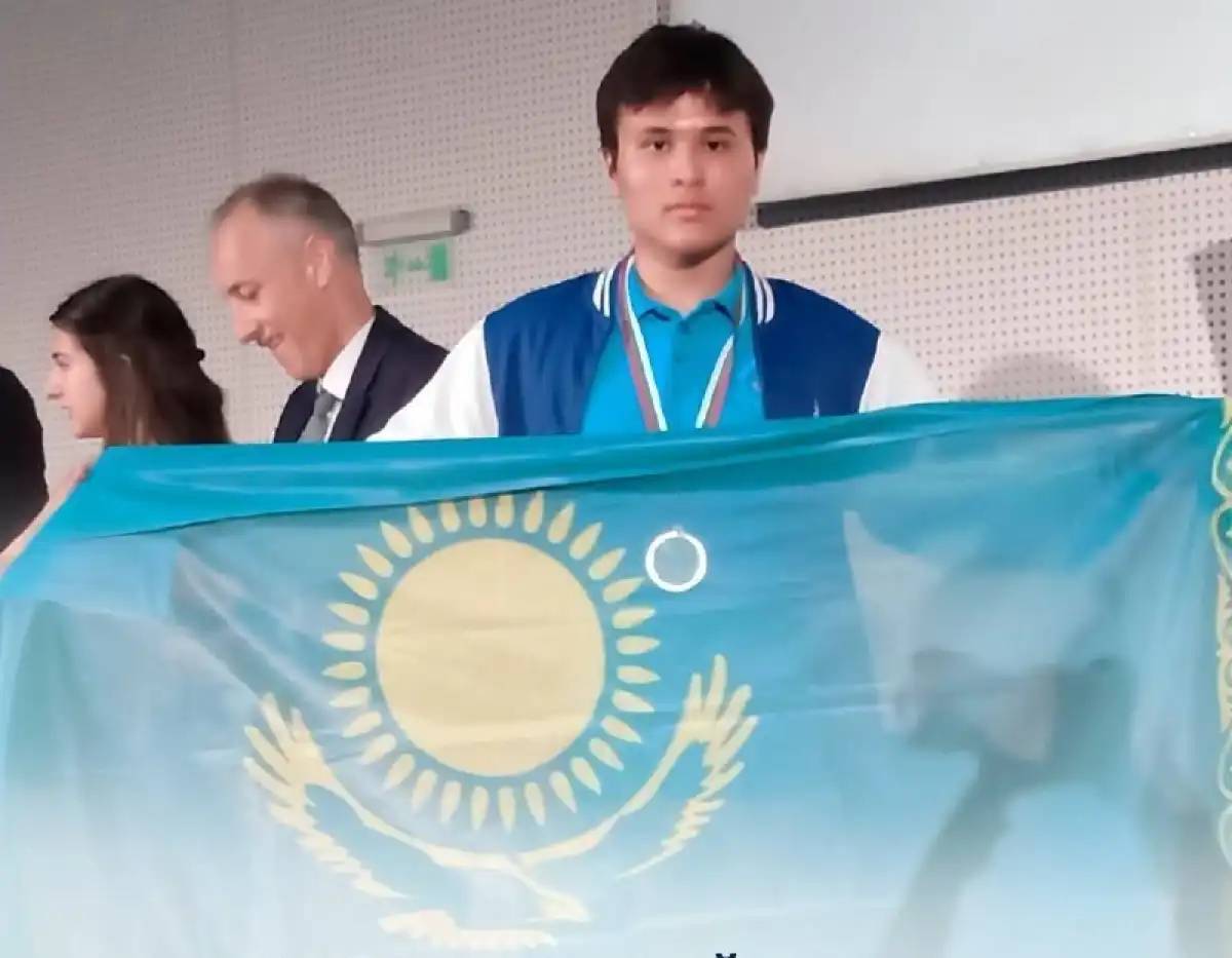 Қазақстандық оқушы Еуропаның ең үздік физигі атанды