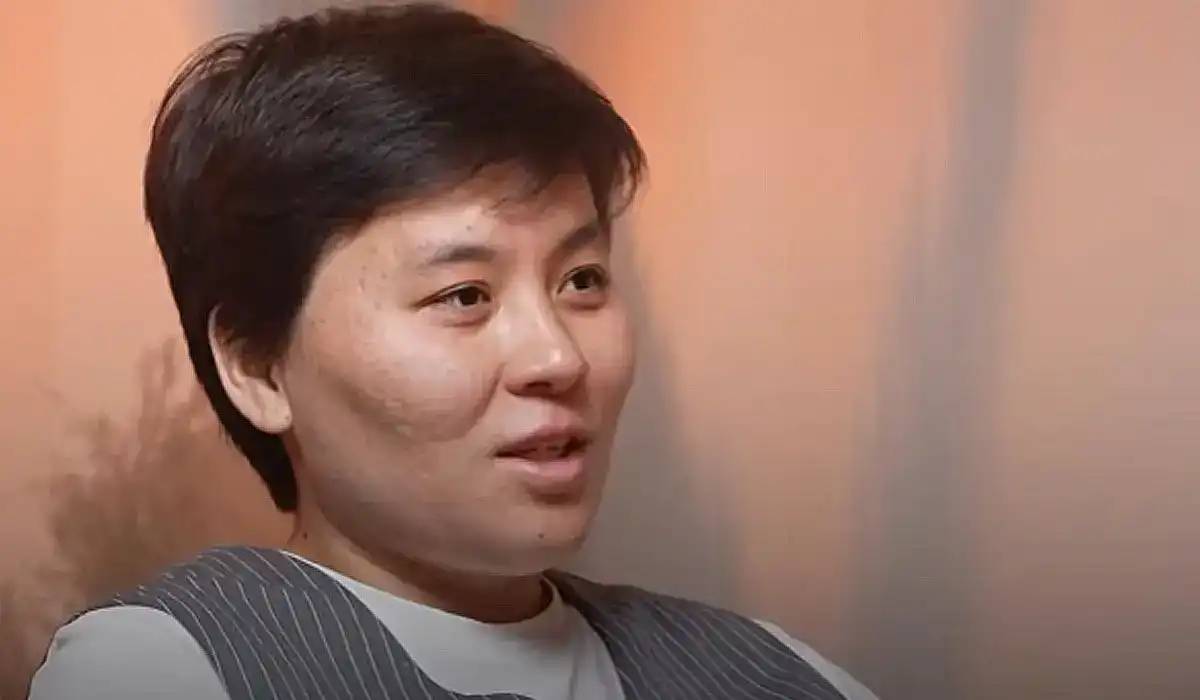 Олимпиада жүлдегері Жазира Жаппарқұл Шымкентте базарда саудамен айналысып жүр