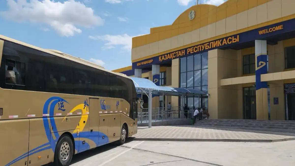 Қытай мен Өзбекстан шекарасында 4 жаңа кеден бекеті іске қосылды