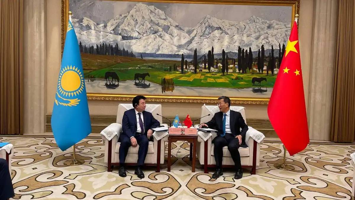 Қазақстан мен Қытайдың бірлескен кәсіптік-техникалық колледжі құрылады