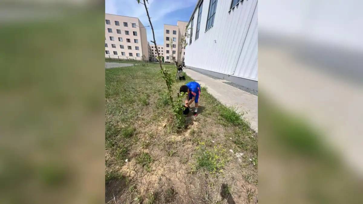 Елордалық жас спортшылар экологиялық акцияға қатысты