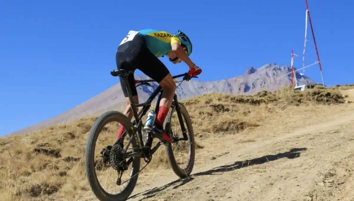 Қазақстан маунтинбайктан Азия чемпионатын екі медальмен аяқтады