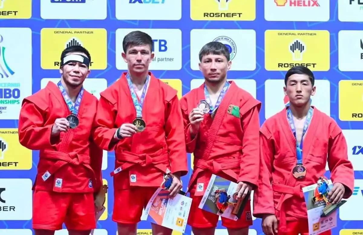 Ұландық құрлықтық чемпионатта жауынгерлік самбодан күміс жүлдегер атанды