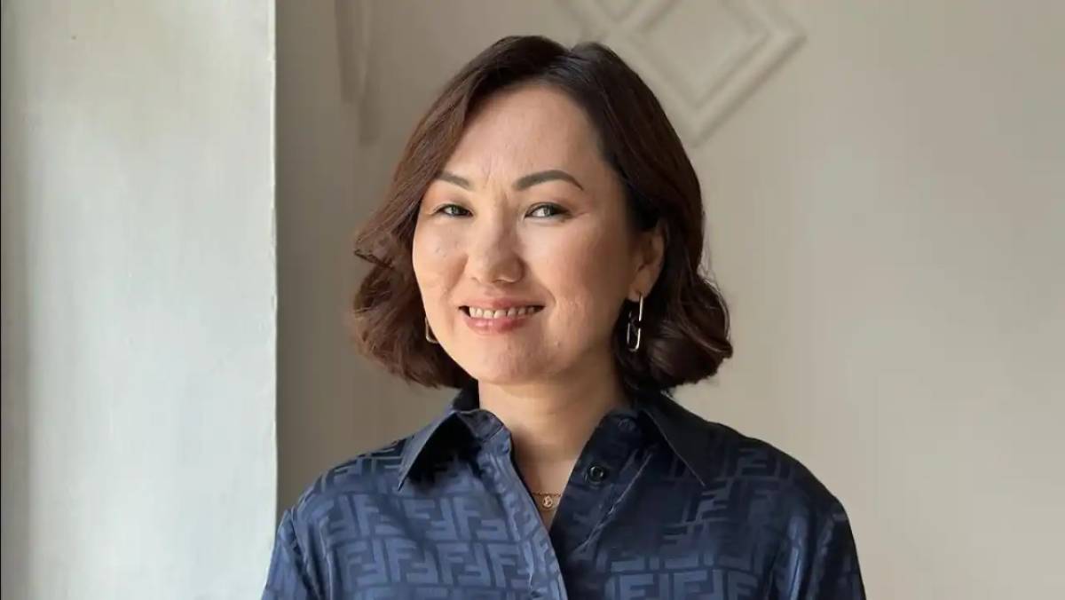 «Сен – мақтабассың!»: Белгілі коуч жұмыс істемейтін әйелдерге шүйлікті (ВИДЕО)