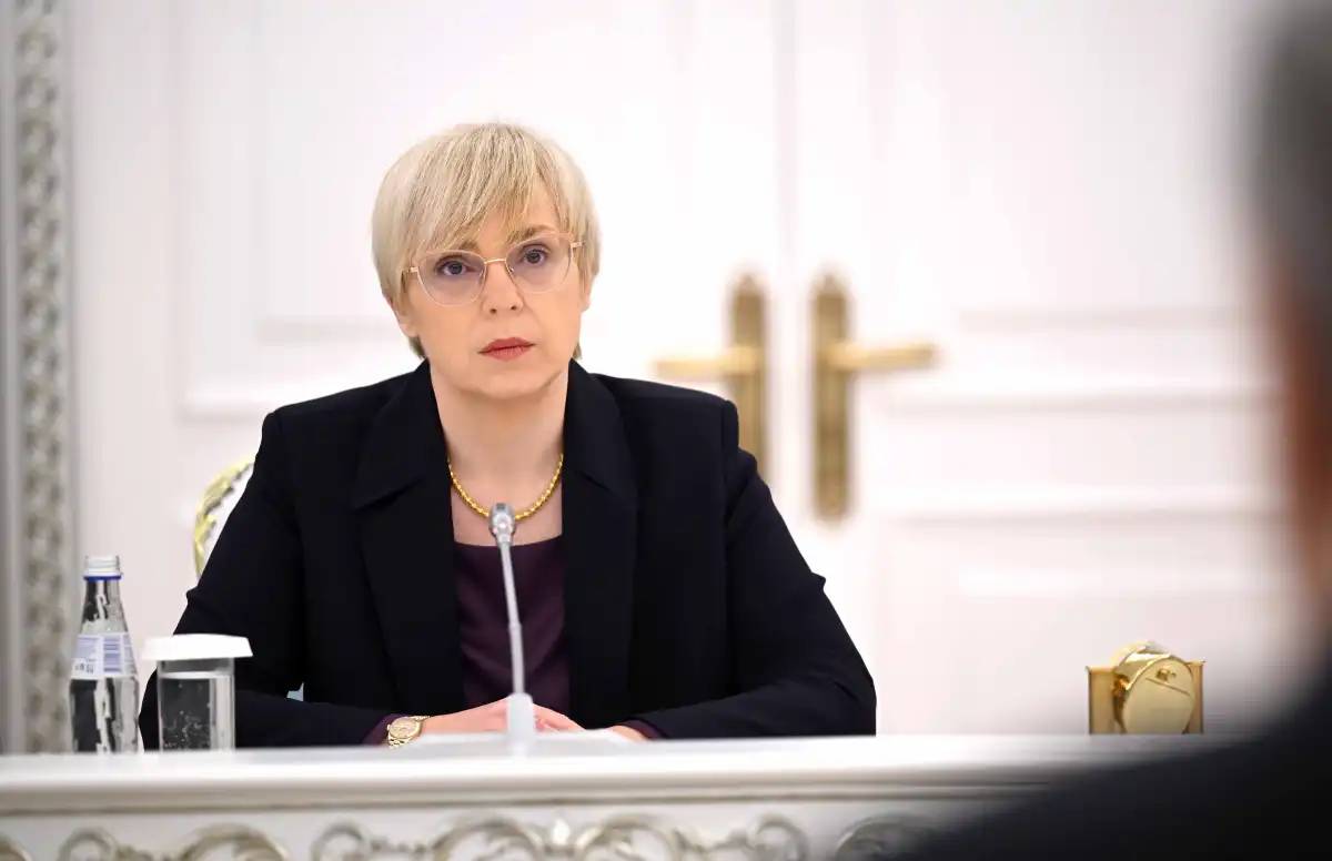 Еңбек жолын журналистикадан бастаған: Словенияның президенті туралы не білеміз