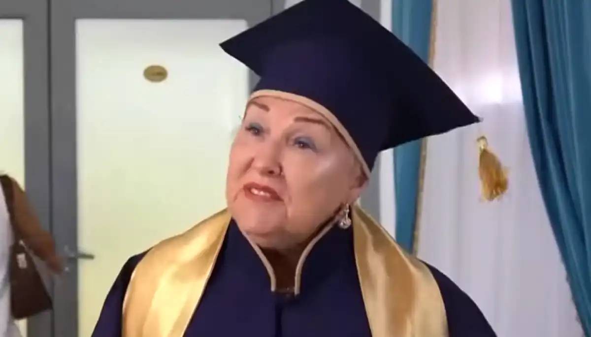 «120 жыл өмір сүргім келеді»: 74 жастағы қазақстандық зейнеткер заңгер атанды