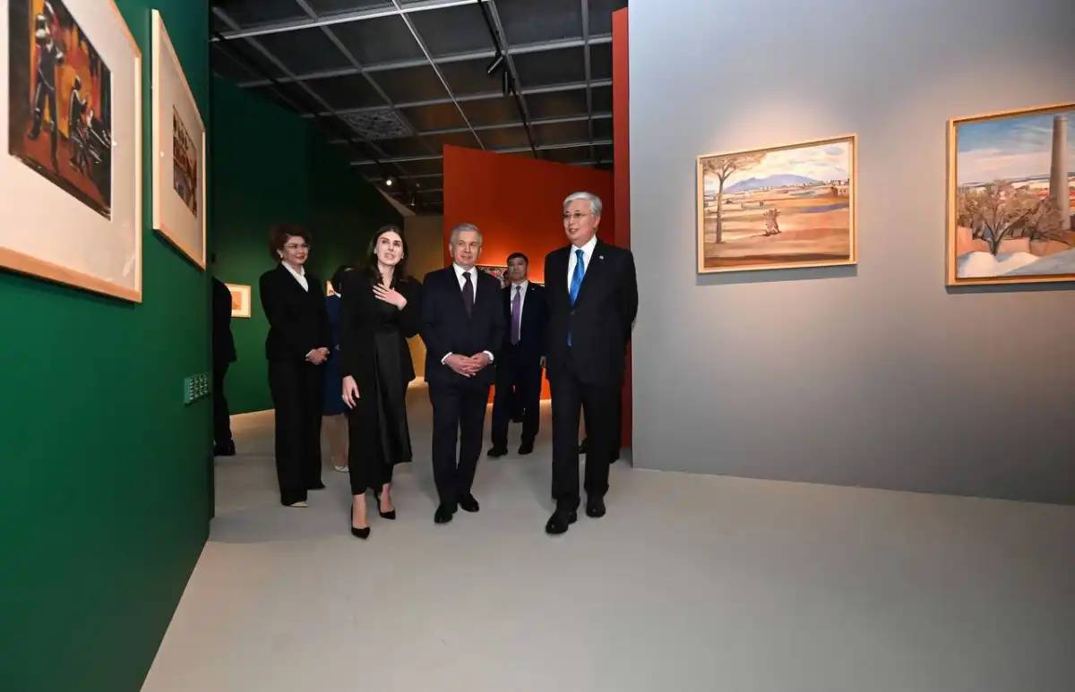 Қасым-Жомарт Тоқаев пен Шавкат Мирзиёев музейге барды