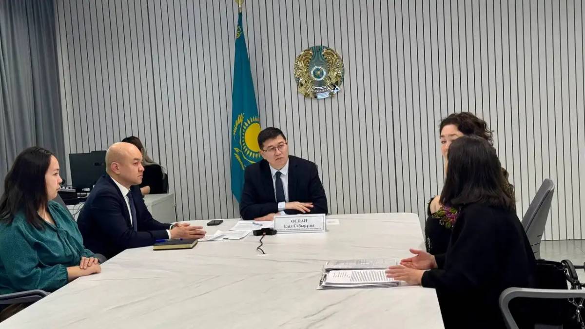 Оқу-ағарту вице-министрі азаматтарды жеке қабылдады