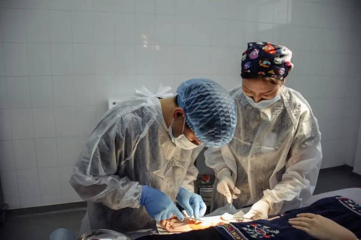 Астанада травматологтар мен ортопедтер балаларға арналған ашық есік күнін өткізеді