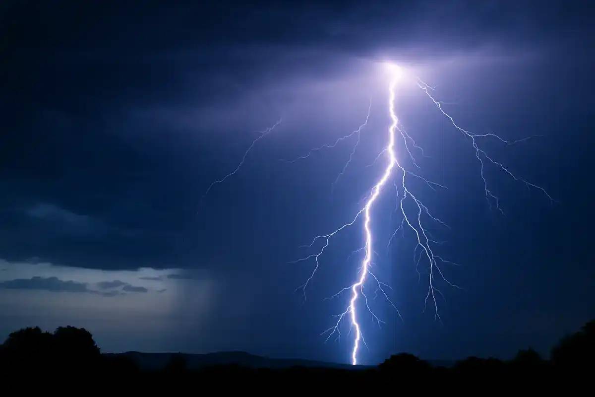 Қазақстанда найзағай күшейеді: ТЖМ ескерту жасады