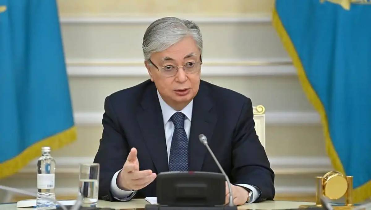 «Бір мәмілеге келу қажет»: Тоқаев Украинадағы жағдайға қатысты пікір білдірді