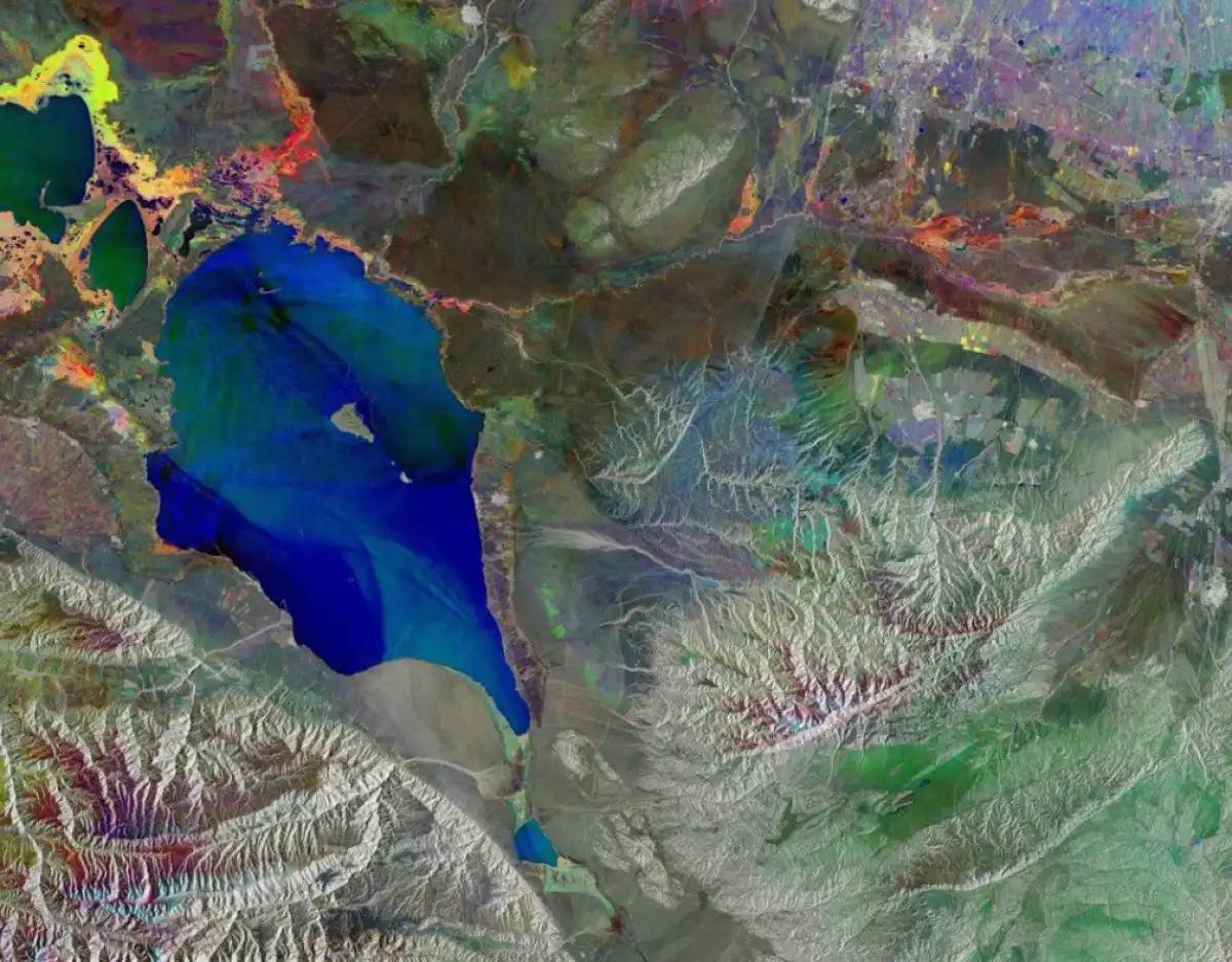 Еуропалық ғарыш агенттігі Қазақстандағы көлдің бірегей суреттерін жариялады