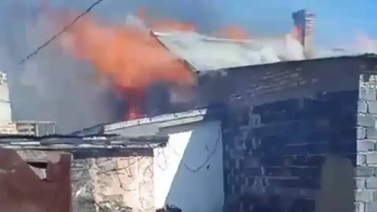 Қарағанды облысында үш бала тірідей өртеніп кете жаздады