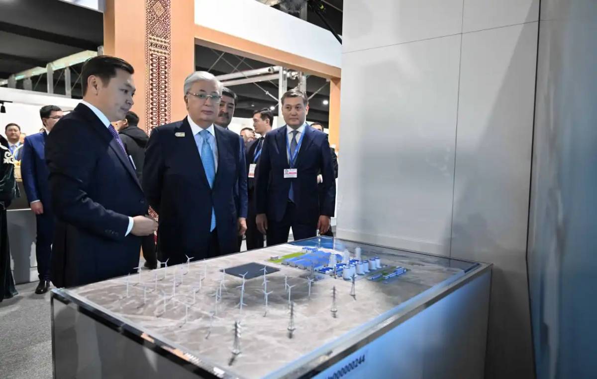 Мемлекет басшысы СOP29 аясындағы Қазақстан павильонына барды