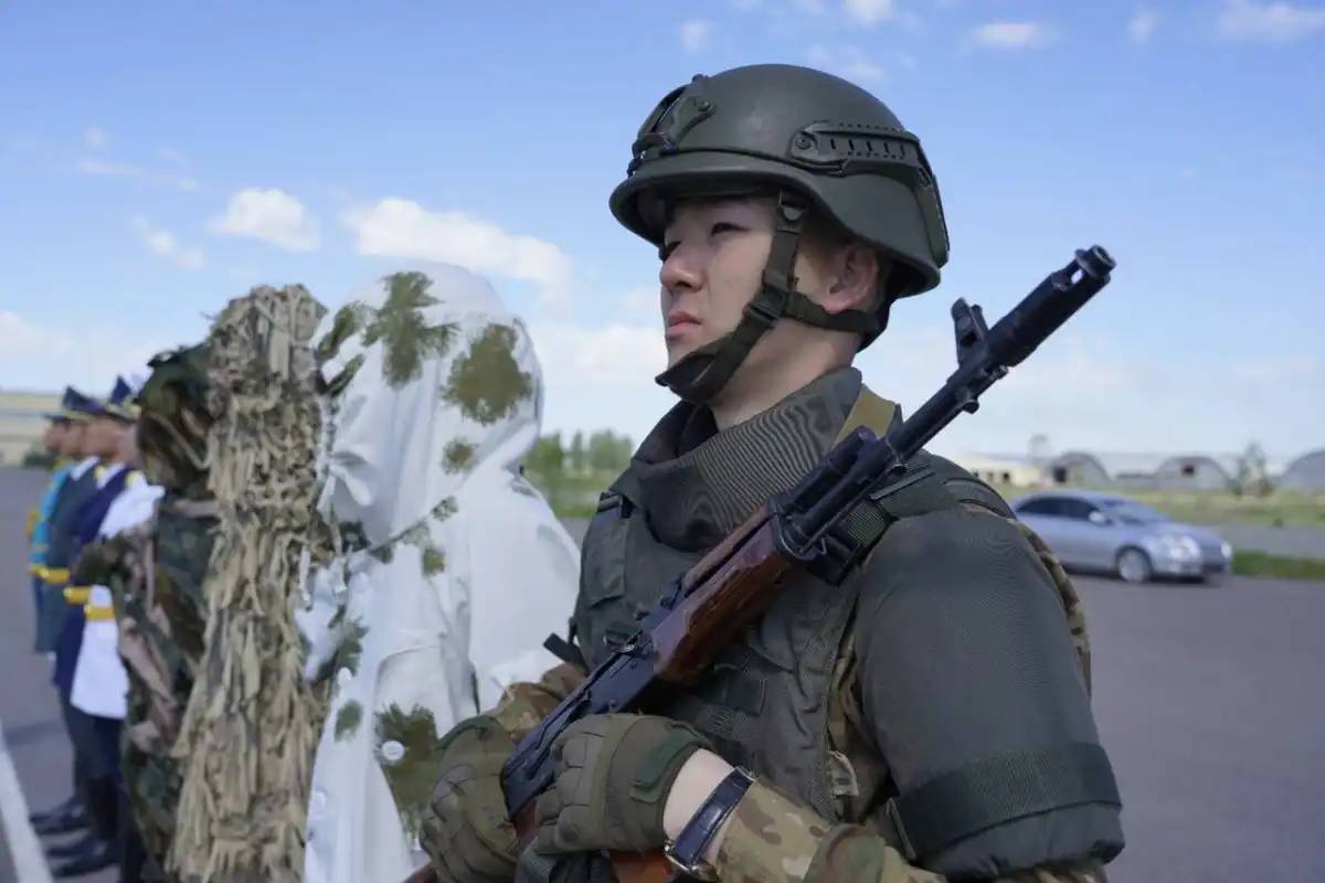 Қорғаныс министрлігі запастағы офицерлер мен сержанттарды даярлау ережелерін өзгертті