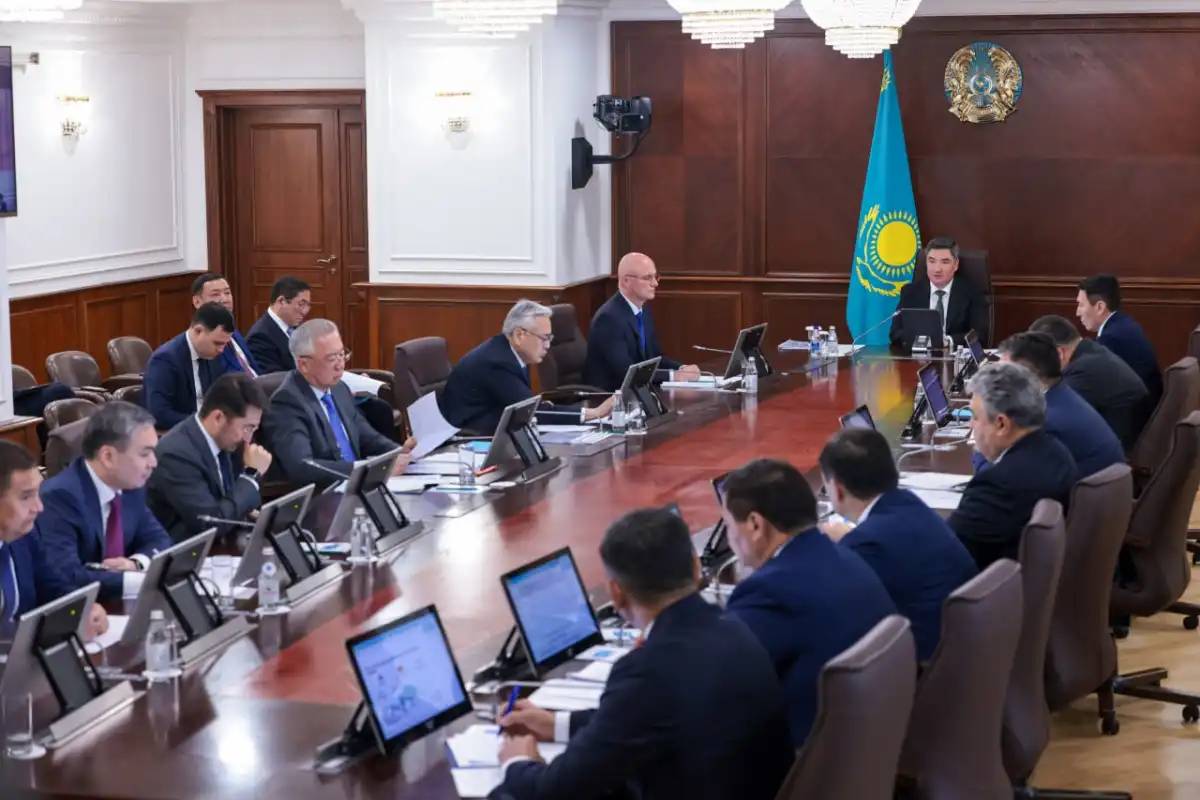 Олжас Бектенов теміржол саласын дамыту бойынша бірқатар тапсырма берді