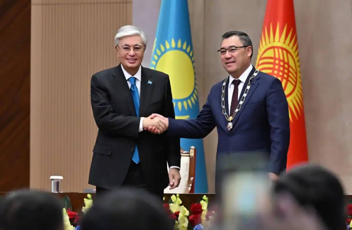 Мемлекет басшысы Садыр Жапаровты «Алтын Қыран» орденімен марапаттады