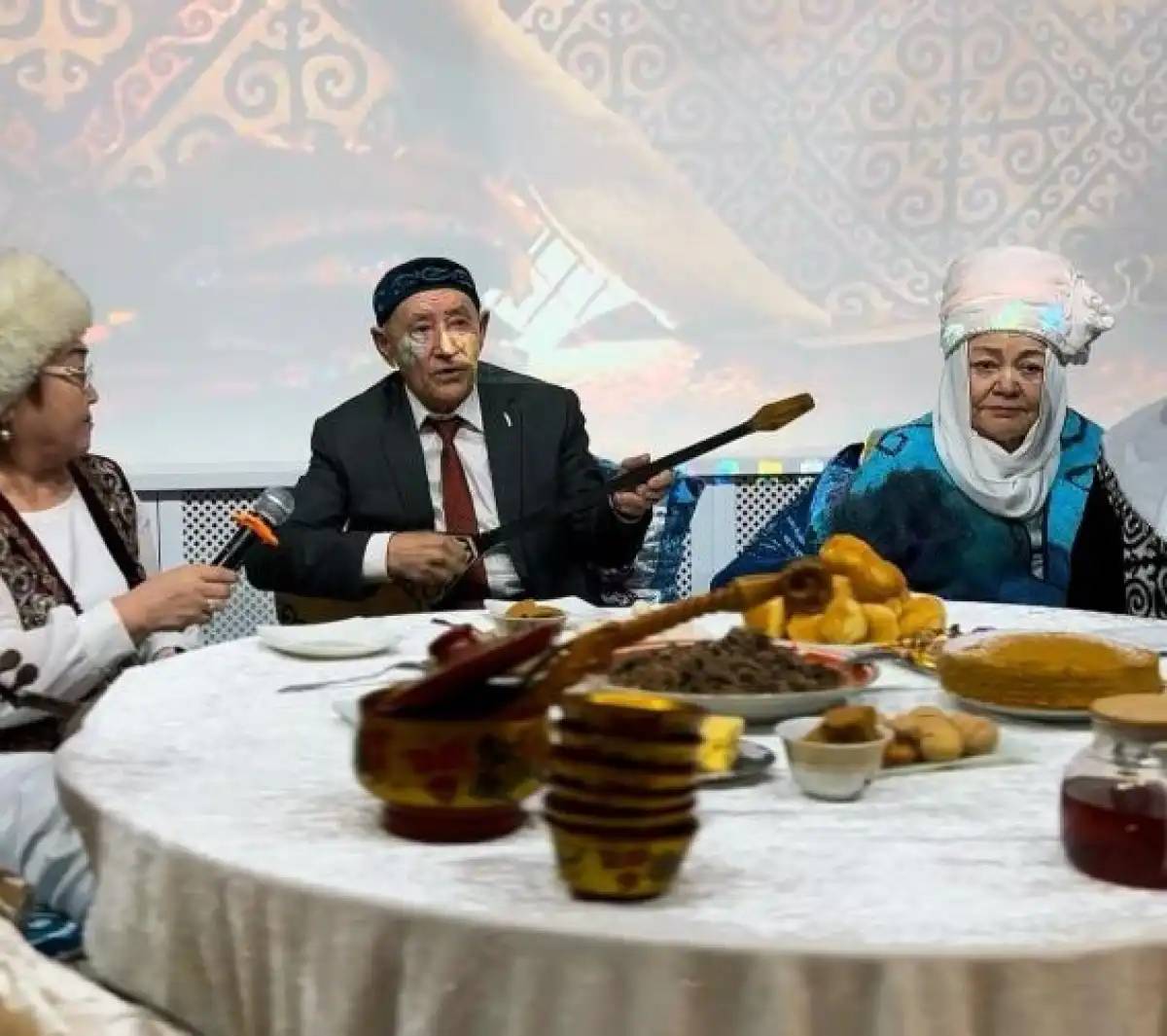 Астанада ақсақалдар қазақтың салт-дәстүрлері жайлы айтты