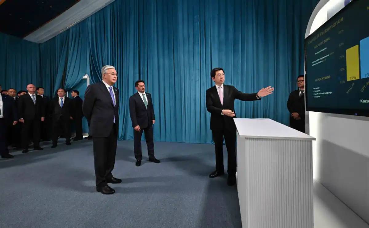 Мемлекет басшысы отандық ЖИ жобаларымен танысты