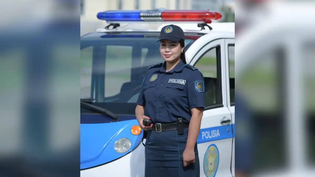 «Үш тілде сөйлейміз»: Елордалық туристік полиция қызметкерімен сұхбат