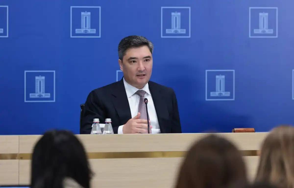 Олжас Бектенов: Жаңа кәсіпорындар ашып, жұмыс орындарын құру қажет