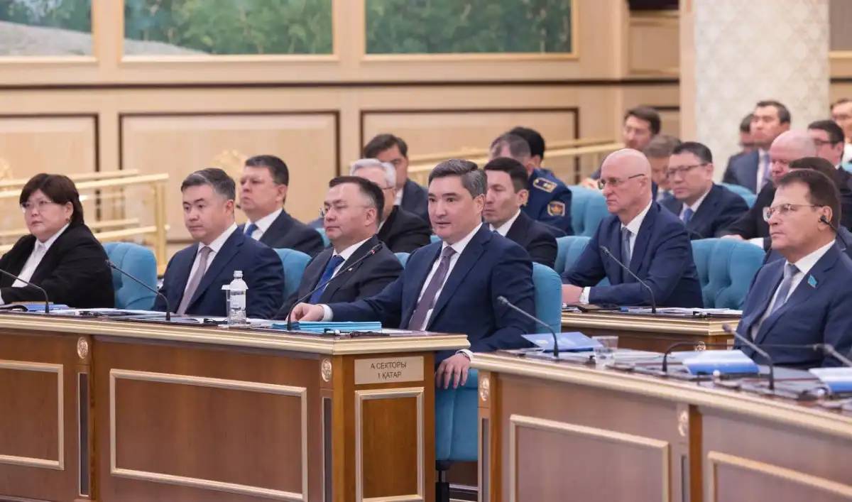 Мемлекет өз міндеттемелерін толық көлемде орындап жатыр – Олжас Бектенов