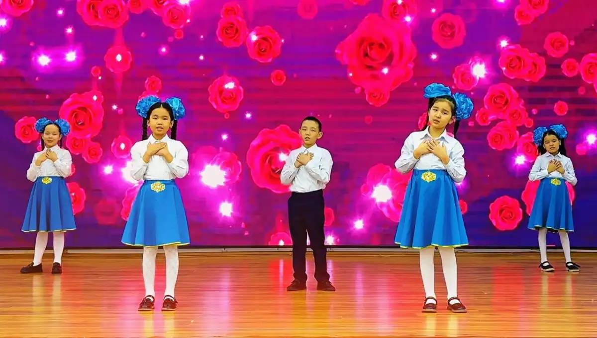 Елордалық оқушылар арасында «Рақмет, ана» челленджі басталды