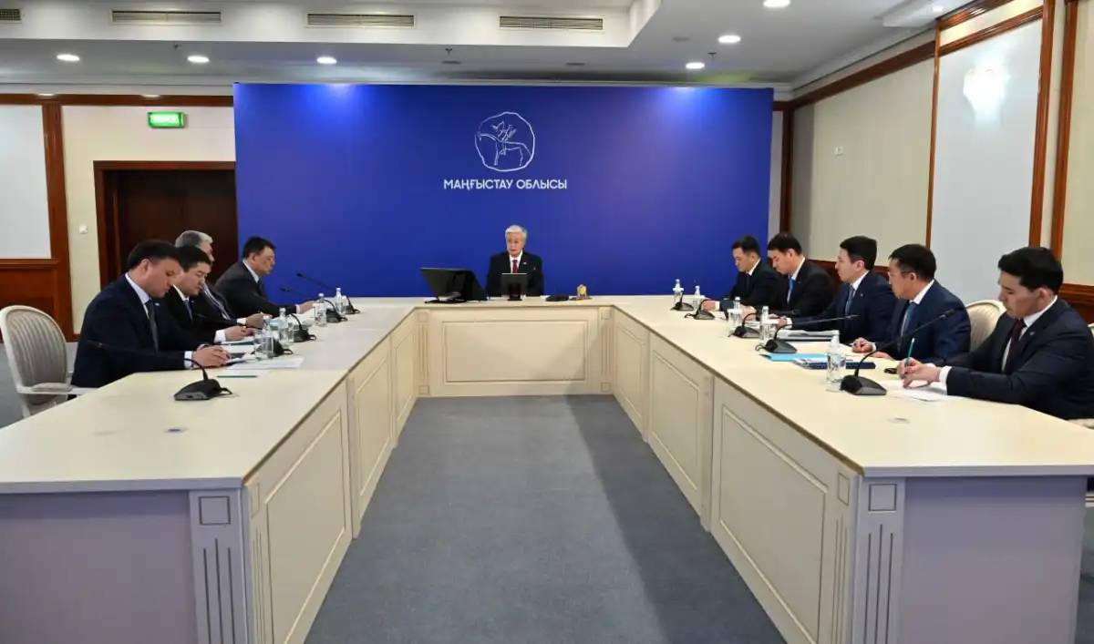 Тоқаев: Жаңаөзендегі газ өңдеу зауыты құрылысының кешігуі – Үкіметтің өрескел олқылығы