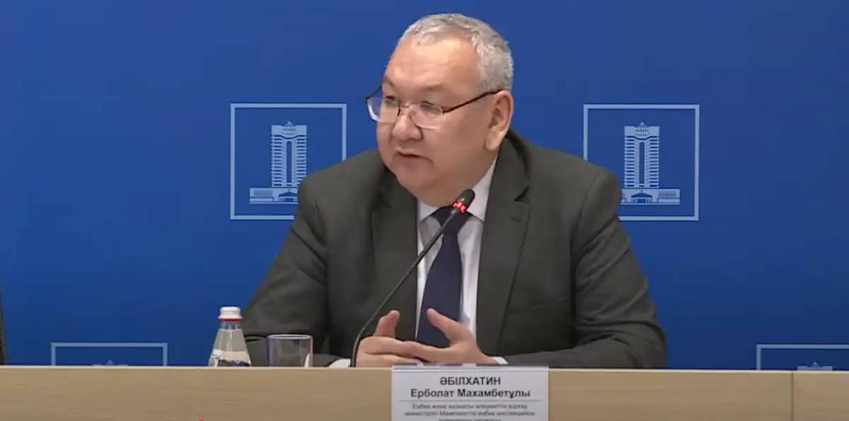 Мұғалімді міндетінен тыс жұмысқа тартқандар әкімшілік жауапкершілікке тартылады -  Ерболат Әбілхатин