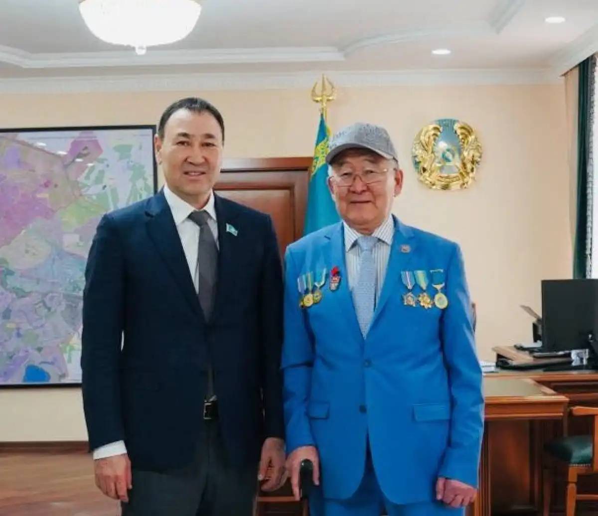 Елордада ҚХА-ның 30 жылдығына арналған марапат табысталды