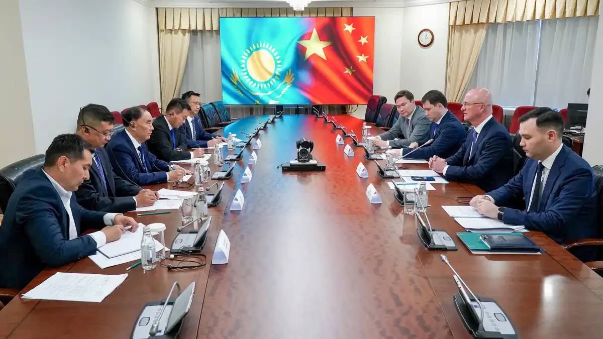 Роман Скляр Fufeng Group компания тобының президентімен кездесті