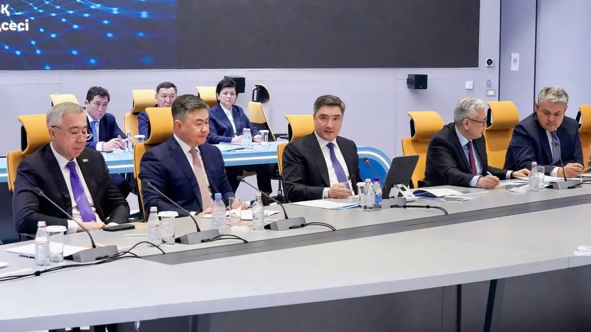 Олжас Бектенов: Цифрлық теңгенің пилоттық жобасын кеңейту қажет