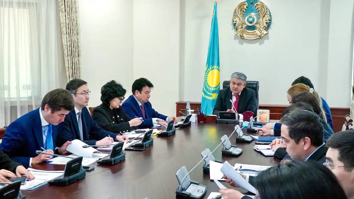 Үкіметте оқушылардың тамақтануын дұрыс ұйымдастыру мәселелері талқыланды