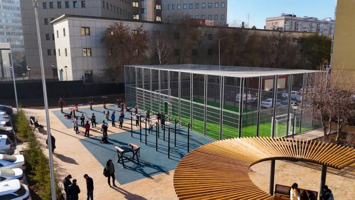 Биыл Байқоңыр ауданында 130-дан астам аула абаттандырылды