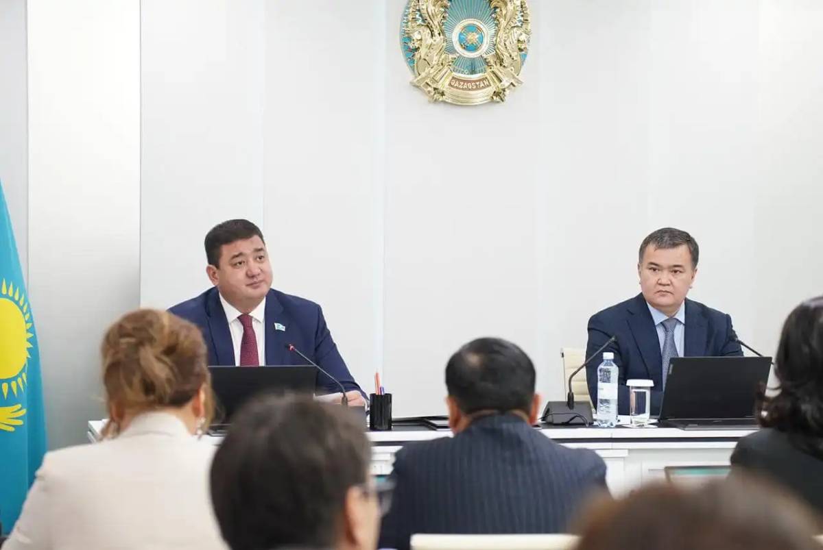 Жеңіс Қасымбек Астананың даму жоспары туралы баяндады