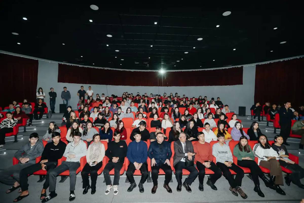 Астаналық студенттер нашақорлықтың алдын алуға арналған деректі фильмді тамашалады