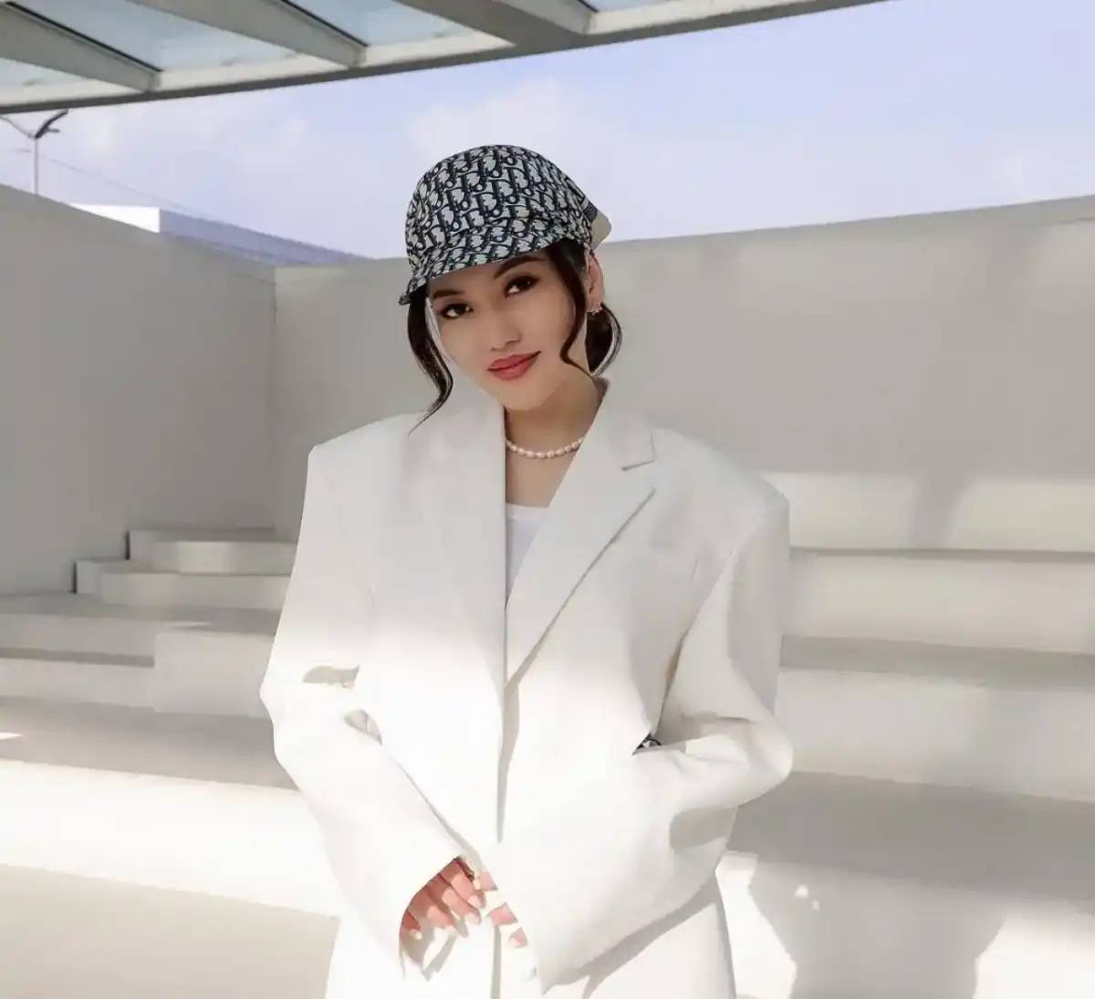 Ерке Есмахан мен Райымның Америкадағы концерті неге болмады