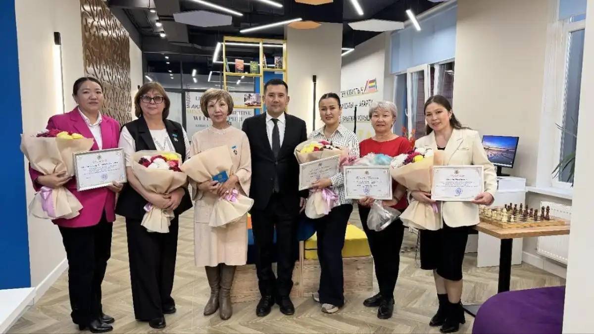 Елордада Республика күні қарсаңында мәдениет саласы қызметкерлері марапатталды