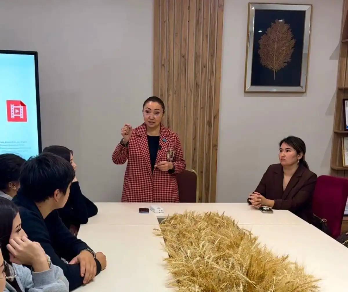 Елордадағы оқу орнында «Жұмысшы мамандықтары жылы» аясында шығармашылық байқау өтті